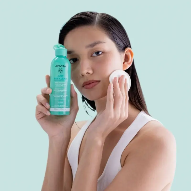 JUST BEE CLEAR Pórusösszehúzó mélytisztító lotion zsíros, pattanásokra hajlamos bőrre (200 ml)
