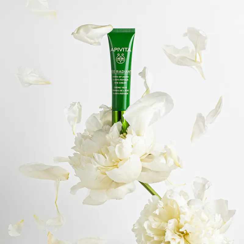 BEE RADIANT Bőröregedés és fáradtság elleni frissítő szemkörnyékápoló (15 ml)