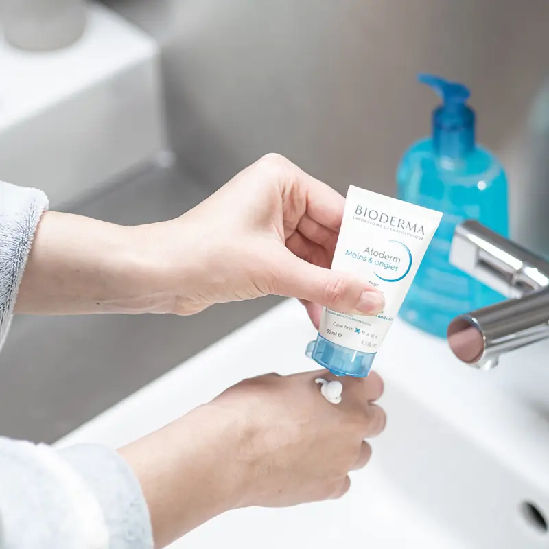 Atoderm Kéz- és Körömápoló krém 50 ml