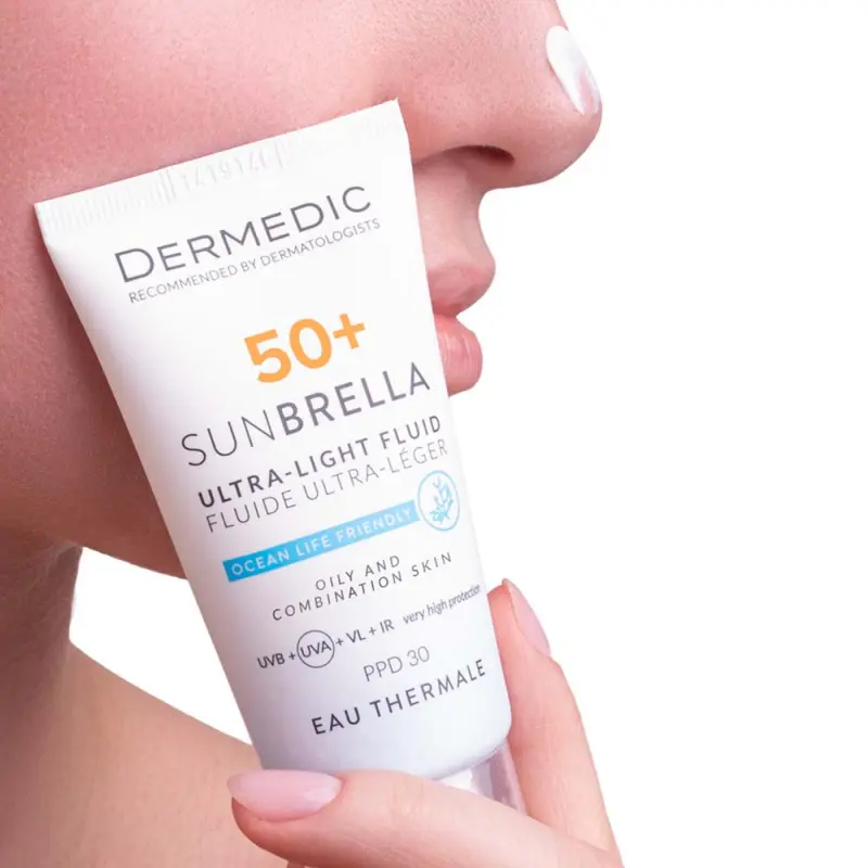 Sunbrella Ultra-Light Fényvédő fluid SPF50+ zsíros és kombinált arcbőrre 40 ml