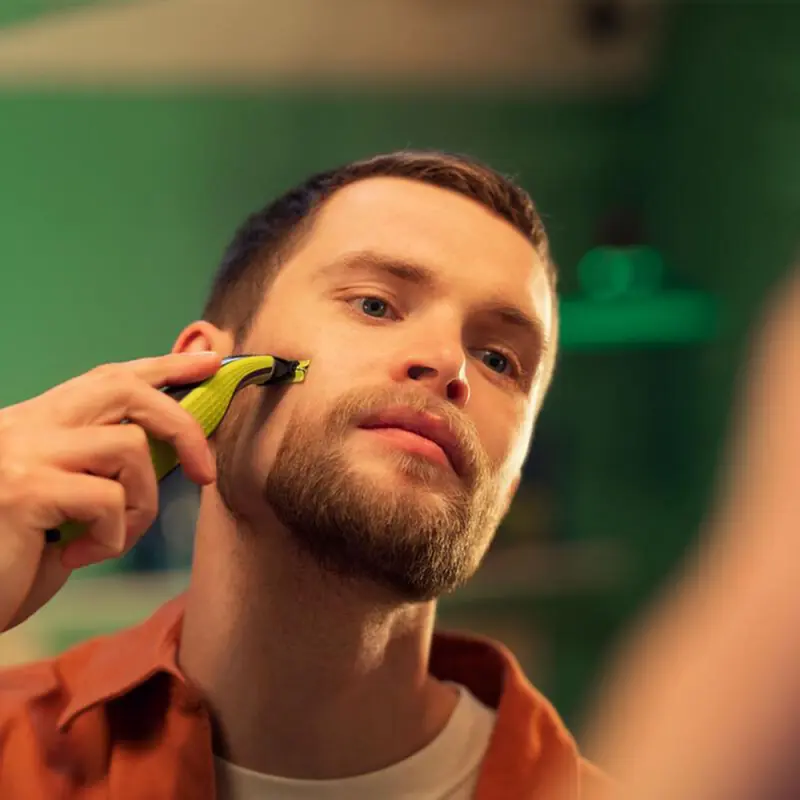 OneBlade Face+Body QP624/50 csere penge 2 db + testszőrnyíró készlet