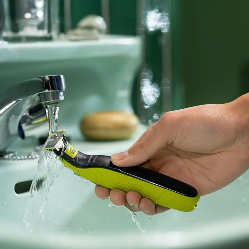 OneBlade Face+Body QP624/50 csere penge 2 db + testszőrnyíró készlet