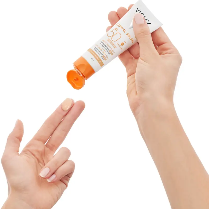 Capital Soleil Színezett napvédő krém barna foltok ellen SPF50+ (50 ml) - Lejárat: 2026.11.